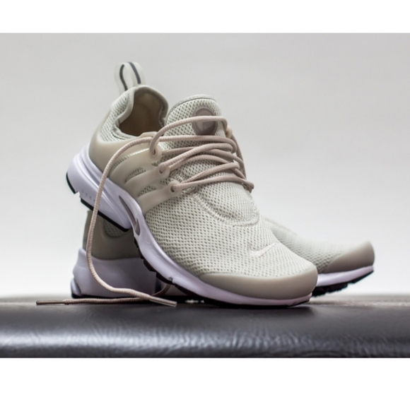 nike air presto light bone